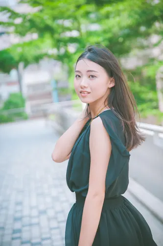 フリー写真, 人物（写真）, 女性（写真）, アジア人女性, 若い女性, ポートレイト, 台湾人, 台湾人女性（207）, ミニワンピース姿, 首に手を当てる