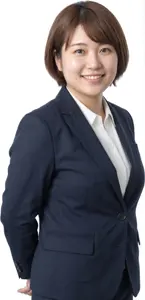 AI画像 ショートヘアの女性会社員