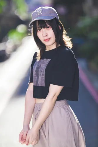 フリー写真, 人物（写真）, 女性（写真）, アジア人女性, 若い女性, ポートレイト, シリーズ（1546）, 台湾人, 帽子姿, 野球帽（キャップ）, Tシャツ姿