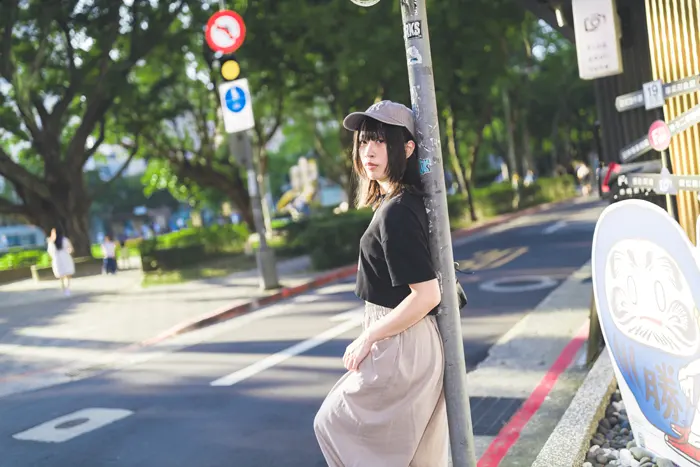 フリー写真, 人物（写真）, 女性（写真）, アジア人女性, 若い女性, ポートレイト, シリーズ（1546）, 台湾人, 帽子姿, 野球帽（キャップ）, Tシャツ姿