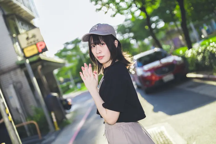 フリー写真, 人物（写真）, 女性（写真）, アジア人女性, 若い女性, ポートレイト, シリーズ（1546）, 台湾人, 帽子姿, 野球帽（キャップ）, Tシャツ姿