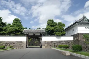 フリー写真 皇居外苑の桜田門
