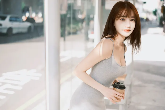 フリー写真, 人物（写真）, 女性（写真）, アジア人女性, 若い女性, ポートレイト, シリーズ（1548）, 台湾人, ワンピース姿, 屈む